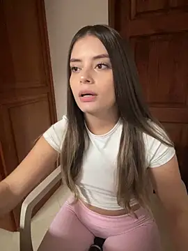 Snapshot of Miss_valeriaa chatting on 7, 2, 2025 Miss valeriaa online show from 7, 2, 2025