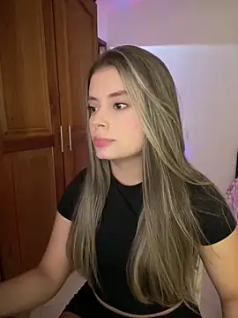 Snapshot of Miss_valeriaa chatting on 21, 3, 2025 Miss valeriaa online show from 21, 3, 2025