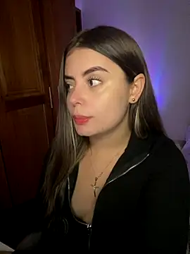 Snapshot of Miss_valeriaa chatting on 18, 11, 2025 Miss valeriaa online show from 18, 11, 2025