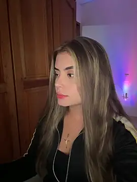 Snapshot of Miss_valeriaa chatting on 27, 11, 2025 Miss valeriaa online show from 27, 11, 2025