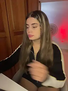 Snapshot of Miss_valeriaa chatting on 10, 3, 2026 Miss valeriaa online show from 10, 3, 2026