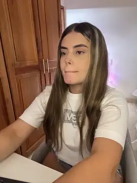 Snapshot of Miss_valeriaa chatting on 12, 3, 2026 Miss valeriaa online show from 12, 3, 2026