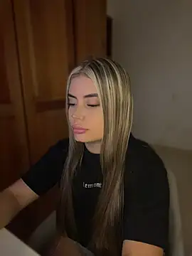 Miss valeriaa online show from 2, 5, 2026