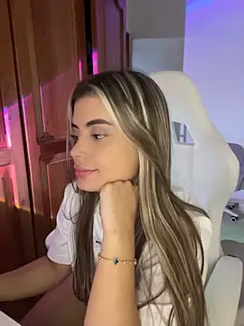Snapshot of Miss_valeriaa chatting on 17, 6, 2026 Miss valeriaa online show from 17, 6, 2026