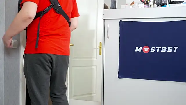 foxeslovefoxes online show from 21, 12, 2024