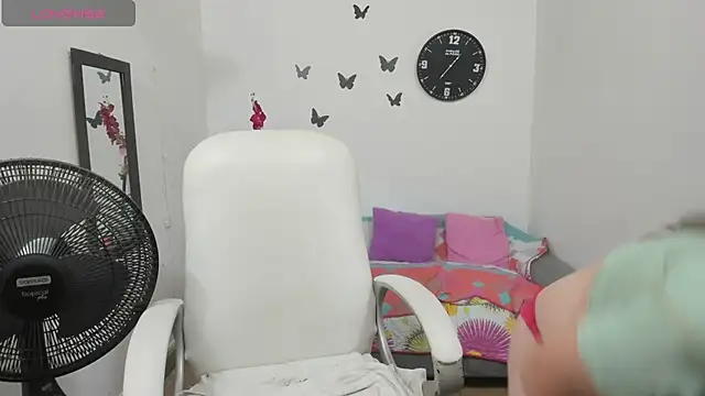 stepmother 105 online show from 24, 4, 2026