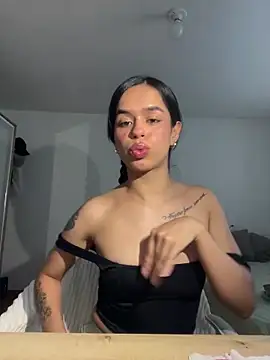 xlovelygirlx online show from 10, 1, 2025