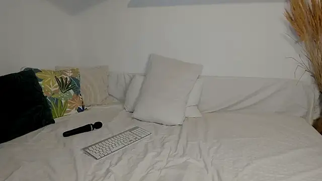 Jadore able online show from 5, 2, 2026