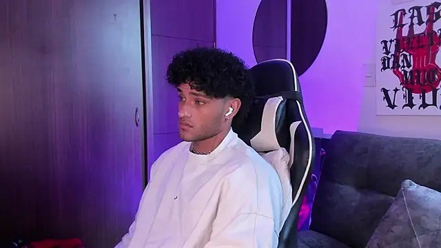 Alessandro Vanni online show from 18, 4, 2026