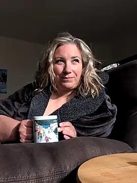 Canadian BBW online show from 4, 6, 2026
