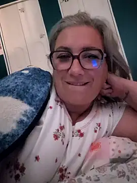Canadian BBW online show from 21, 6, 2026