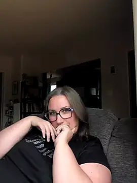 Canadian BBW online show from 31, 7, 2026