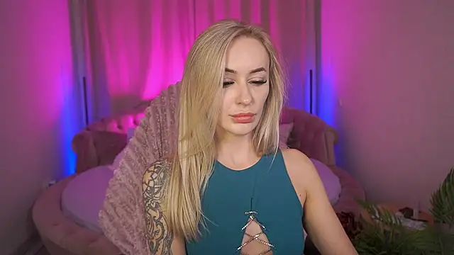 GraceCandy online show from 8, 10, 2025