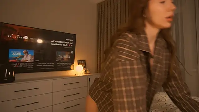  Miss Johansson  online show from 11, 2, 2025