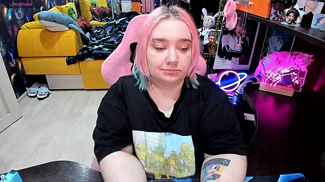 Softie Sofy online show from 24, 4, 2026