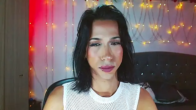 Kenisha Sweet online show from 8, 3, 2025