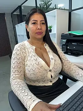 Snapshot of natural_bigboobs chatting on 2, 3, 2025 natural bigboobs online show from 2, 3, 2025