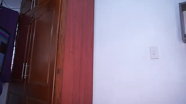 Snapshot of rousse_coup chatting on 5, 2, 2025 rousse coup online show from 5, 2, 2025