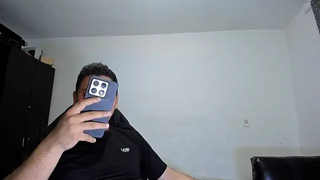 ares sexxx online show from 19, 4, 2026