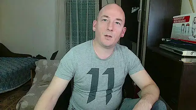 Snapshot of Johan___Barker chatting on 13, 1, 2025 Johan Barker online show from 13, 1, 2025