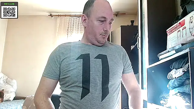 Snapshot of Johan___Barker chatting on 27, 1, 2025 Johan Barker online show from 27, 1, 2025