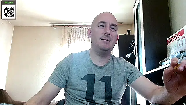Snapshot of Johan___Barker chatting on 31, 1, 2025 Johan Barker online show from 31, 1, 2025