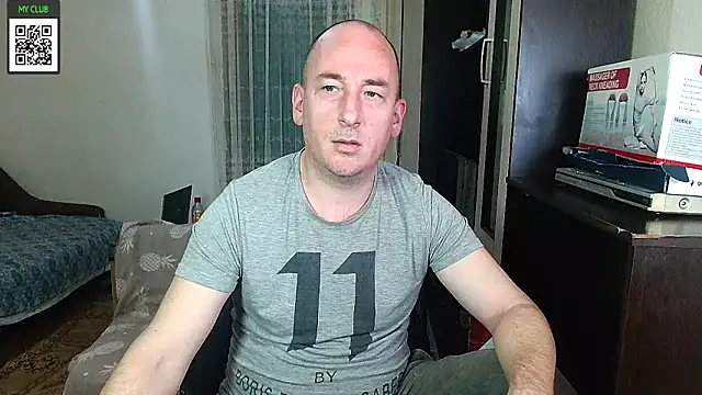 Snapshot of Johan___Barker chatting on 7, 2, 2025 Johan Barker online show from 7, 2, 2025