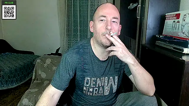 Snapshot of Johan___Barker chatting on 19, 2, 2025 Johan Barker online show from 19, 2, 2025