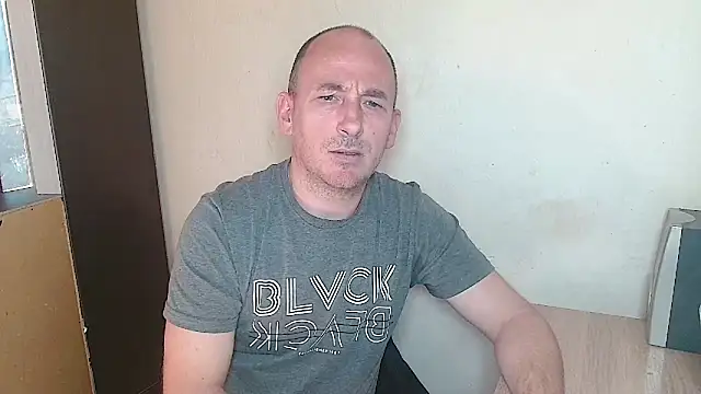 Snapshot of Johan___Barker chatting on 6, 3, 2026 Johan Barker online show from 6, 3, 2026