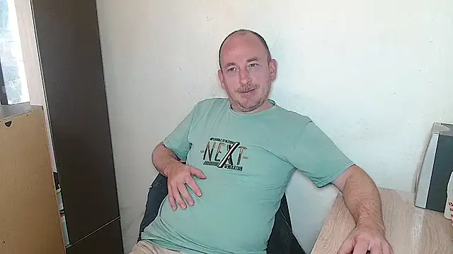 Snapshot of Johan___Barker chatting on 11, 3, 2026 Johan Barker online show from 11, 3, 2026