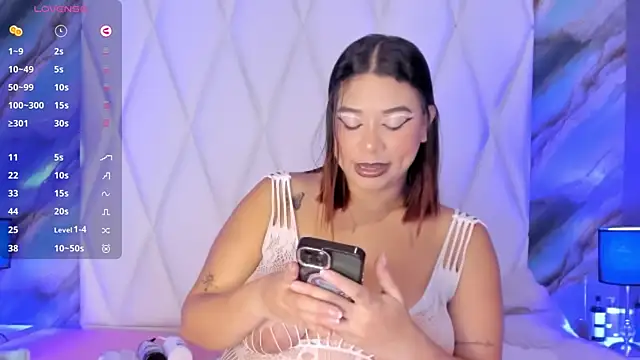 Snapshot of DanniaMonroee chatting on 26, 5, 2026 DanniaMonroee online show from 26, 5, 2026