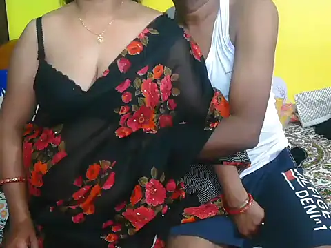 Snapshot of Anushka_21 chatting on 2, 2, 2025 Anushka 21 online show from 2, 2, 2025