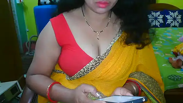 Snapshot of Anushka_21 chatting on 8, 3, 2025 Anushka 21 online show from 8, 3, 2025