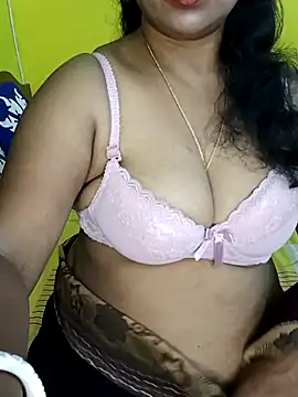 Snapshot of Anushka_21 chatting on 10, 9, 2025 Anushka 21 online show from 10, 9, 2025