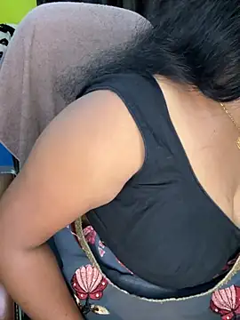 Snapshot of Anushka_21 chatting on 28, 11, 2025 Anushka 21 online show from 28, 11, 2025