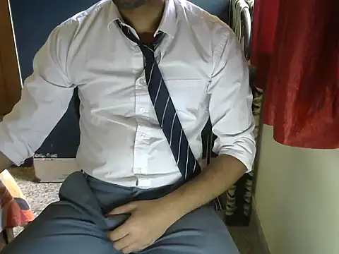 aloneboy1996 online show from 11, 10, 2025