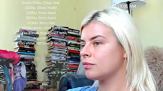 queenofthenighttt online show from 19, 11, 2025