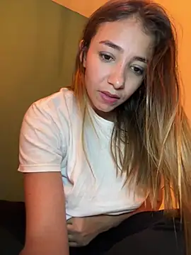 Snapshot of Hall_16 chatting on 8, 1, 2025 Hall 16 online show from 8, 1, 2025