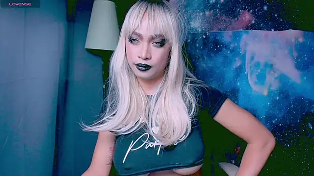 Snapshot of XXsexylongcockXX chatting on 6, 3, 2025 XXsexylongcockXX online show from 6, 3, 2025