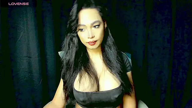 XXsexylongcockXX online show from 11, 7, 2026