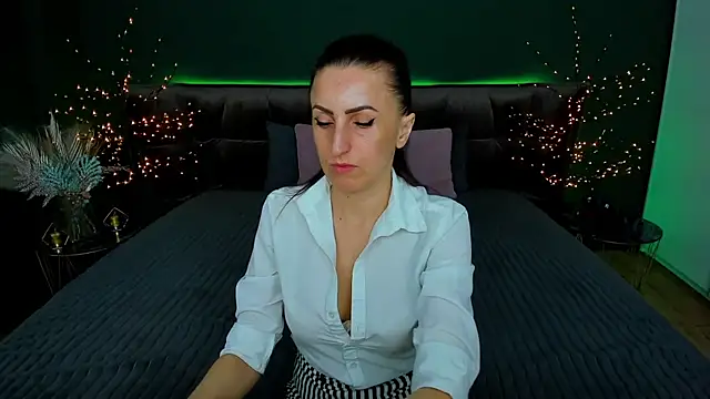 Rebecca Diamond online show from 19, 3, 2025