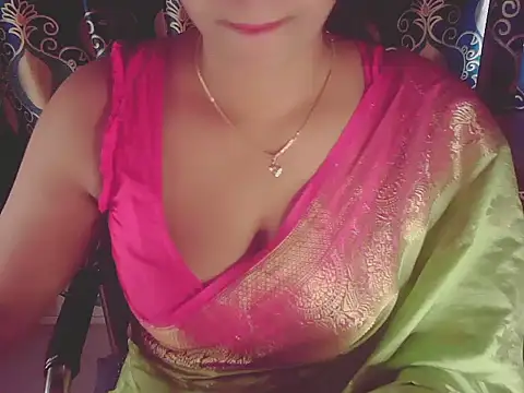 Snapshot of banglarani880 chatting on 5, 1, 2025 banglarani880 online show from 5, 1, 2025