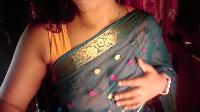 Snapshot of banglarani880 chatting on 13, 3, 2025 banglarani880 online show from 13, 3, 2025