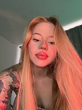 Snapshot of curchez_ chatting on 3, 2, 2025 curchez online show from 3, 2, 2025