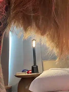 Snapshot of curchez_ chatting on 9, 9, 2025 curchez online show from 9, 9, 2025