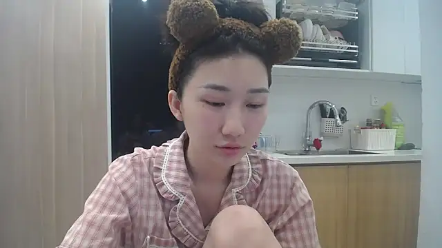 Asiagirll online show from 9, 6, 2026