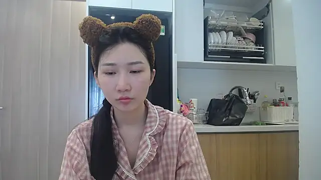 Asiagirll online show from 8, 7, 2026