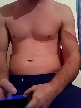 Snapshot of Rolandxxxr chatting on 4, 1, 2025 Rolandxxxr online show from 4, 1, 2025