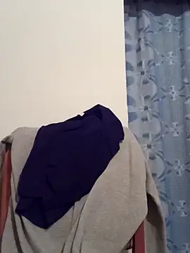 Snapshot of Rolandxxxr chatting on 4, 2, 2025 Rolandxxxr online show from 4, 2, 2025