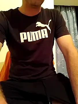 Snapshot of Rolandxxxr chatting on 9, 3, 2025 Rolandxxxr online show from 9, 3, 2025